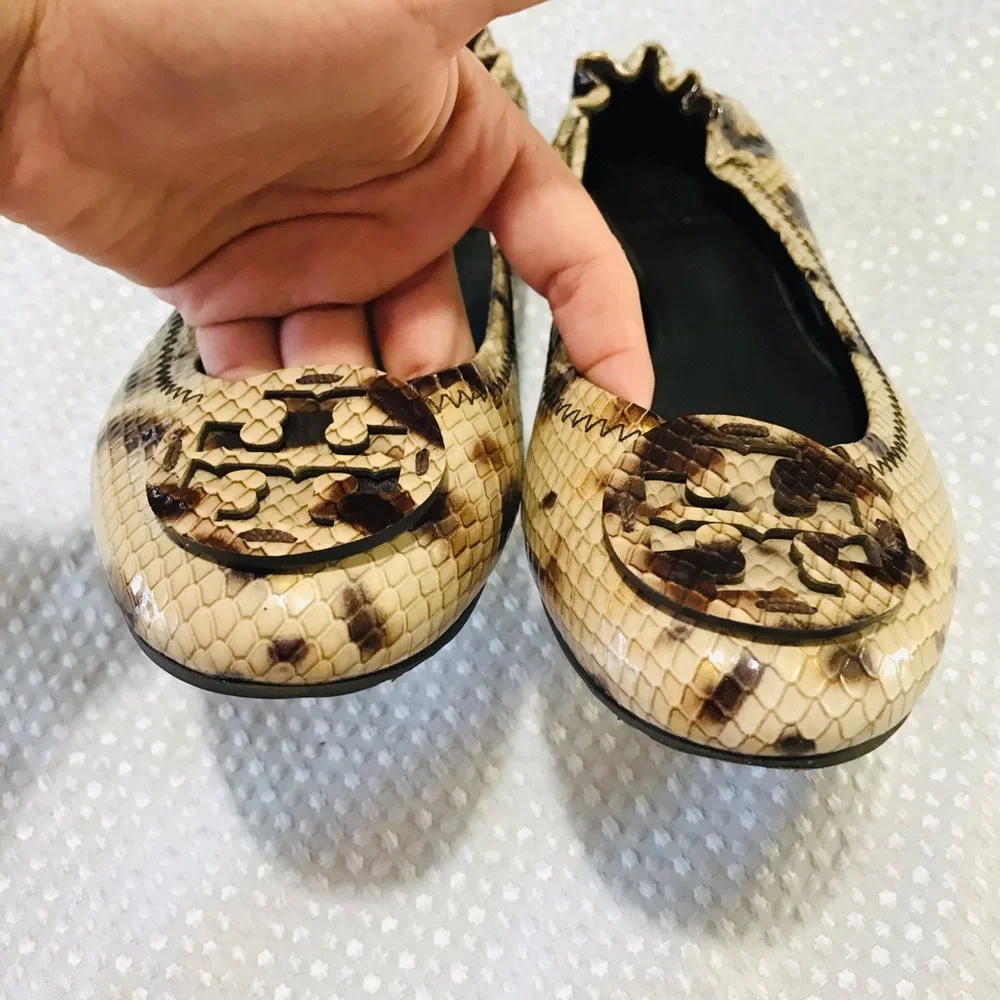 Tory Burch leopard patent‎ leather flats